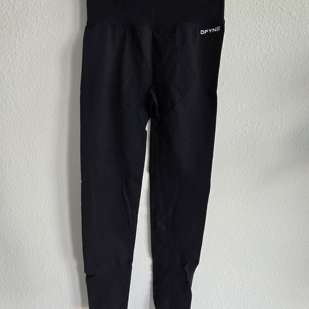 High-Waist Black Women's Leggings - Picture 2 of 8